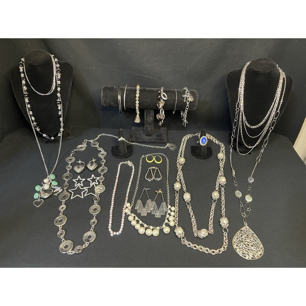 Vintage To Now Estate Lot Silver tone Jewelry Necklace Bracelet Earrings Ring